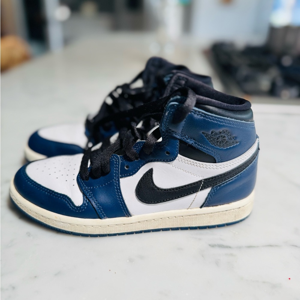 Nike Kids Navy and White Sneakers